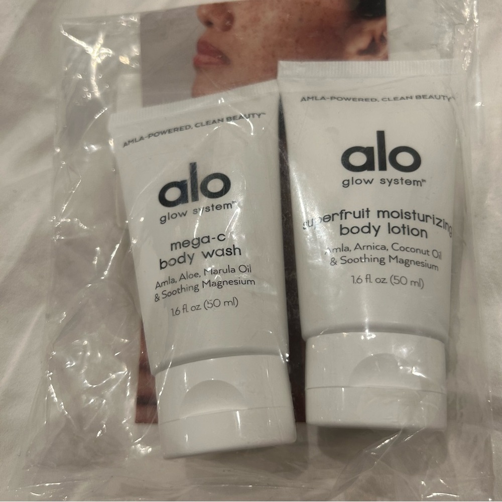 Alo Body Care Kit - Picture 4 of 9